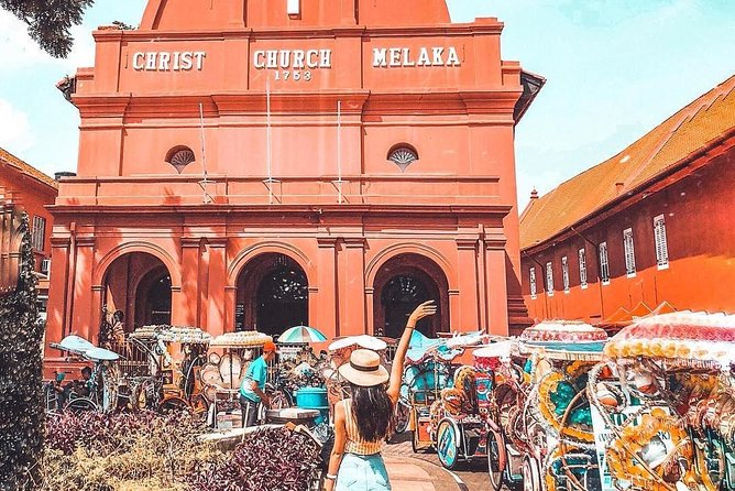 Malacca Instagram Tour: Most Famous Spots (Private & All-Inclusive) - Putra Mosque begins the morning with a bold silhouette