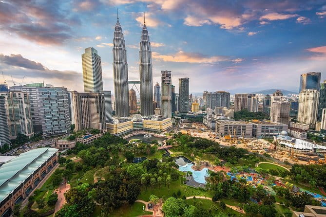 Malaysia: Aquaria KLCC Admission E-Ticket - From tiger sharks to jellyfish