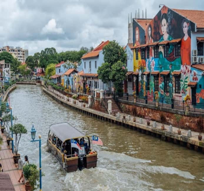 Melaka: Private Full-Day City Tour - Dutch Square brings the old town together