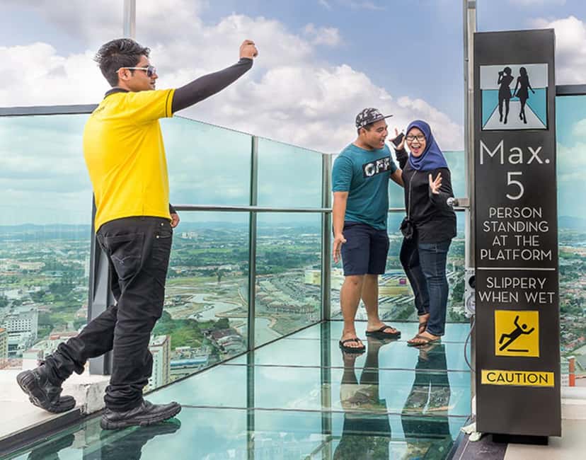 Melaka: The Shore Sky Tower Admission Ticket - Riding up to the 43rd floor
