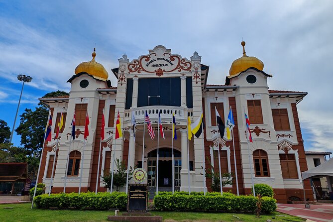 Melaka UNESCO City Guided Walking Tour - Tip Based - Malay royalty at the Sultanate Palace