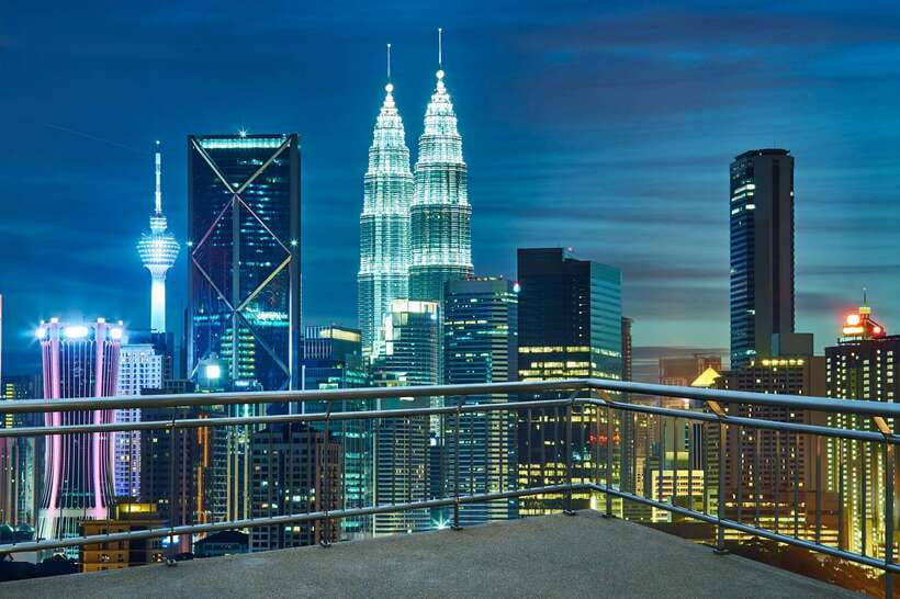 Night Tour of Petronas Twin Towers, Kuala Lumpur - Chinatown and Petaling Street after dark