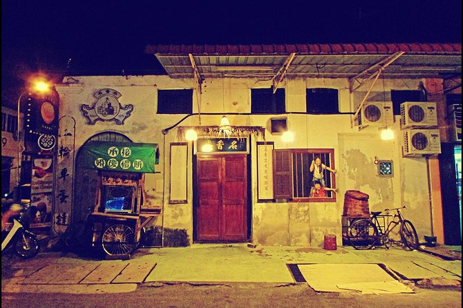 Penang City Private Half Day Tour With Khoo Kongsi & Kek Lok Si - Chew Jetty puts daily life over the water