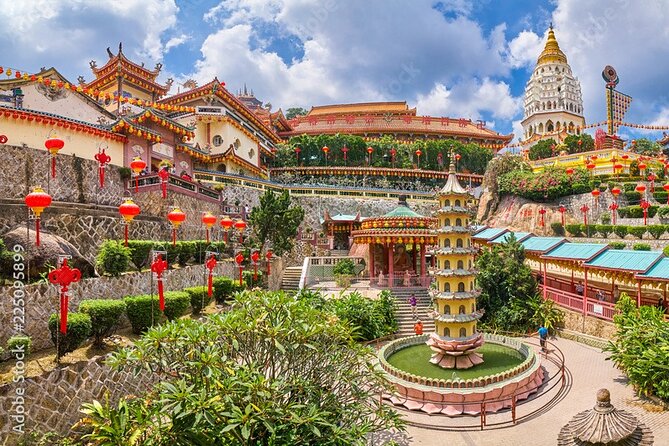 Penang City & temple Tour with Penang Hill Train Fast Lane Ticket - Little India and George Town’s street life