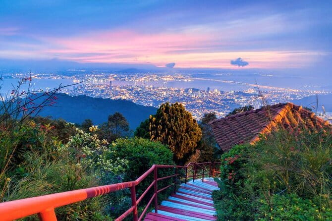 Penang Day Trip with Temple and Penang Hill Tickets (Fast Lane) - What the driver and guide service adds