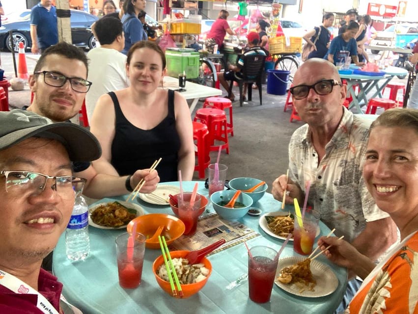 Penang: Georgetown Foodie Walking Tour with a Cocktail - Finishing with a cocktail or mocktail