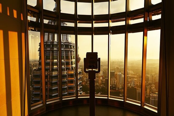 Petronas Twin Tower Entry (E-Ticket) With Skybridge Access - What happens during the one-hour visit