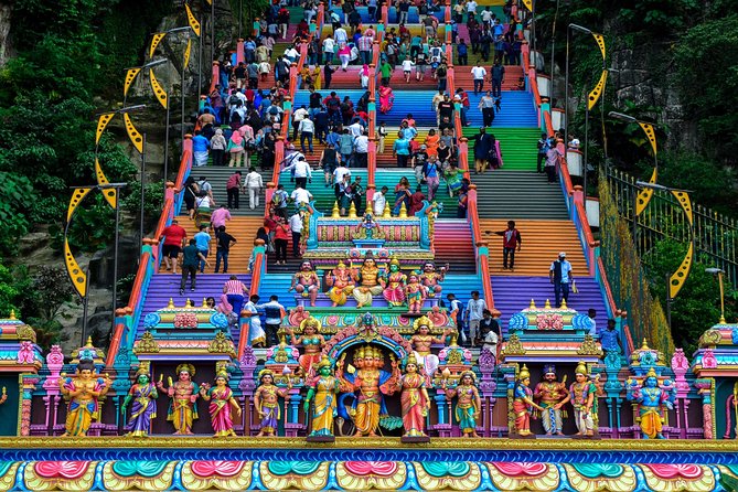 Petronas Twin Tower Tickets & Top Ten Wonder of Kuala Lumpur Tour - Seeing colonial Kuala Lumpur at Merdeka Square