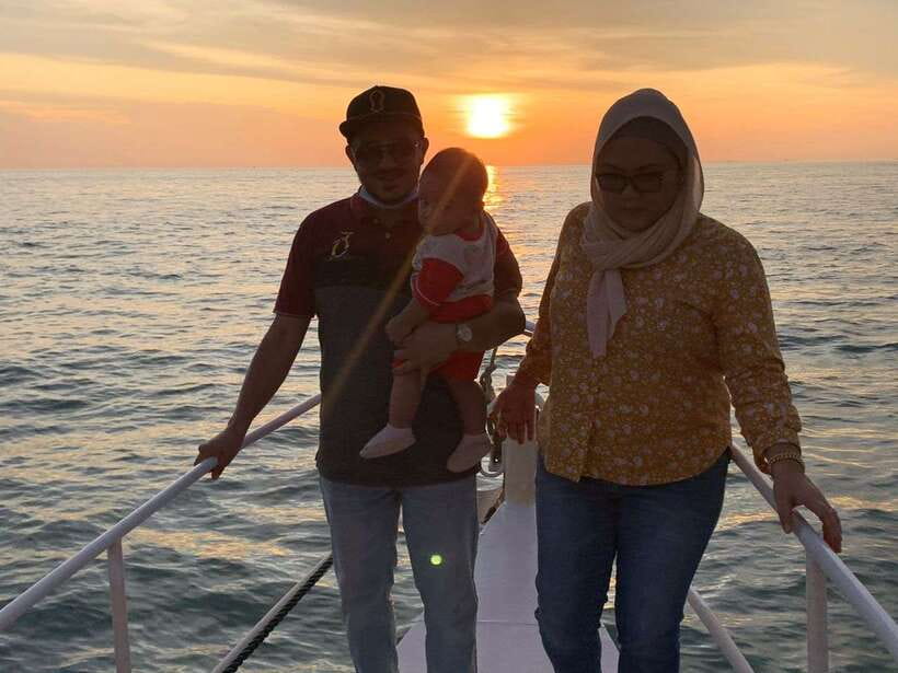 Port Dickson: Dragon Sunset Cruise with Salt Water Jacuzzi - 6:00 pm: Sailing south toward Teluk Kemang and Blue Lagoon