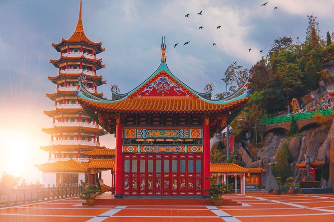 Private Genting Highlands & Batu Caves Trip with Cable Car Ticket - Genting Highlands Premium Outlets at the lower station