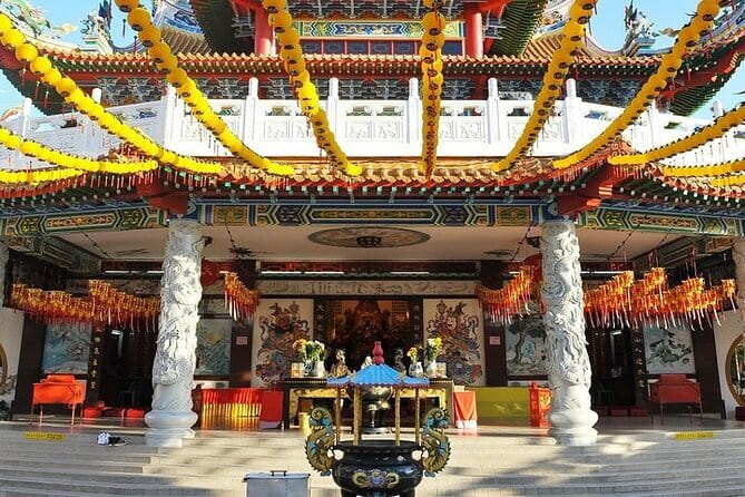 Private Half-Day Cultural Tour in Kuala Lumpur - Batu Caves: limestone cliffs and Hindu shrines