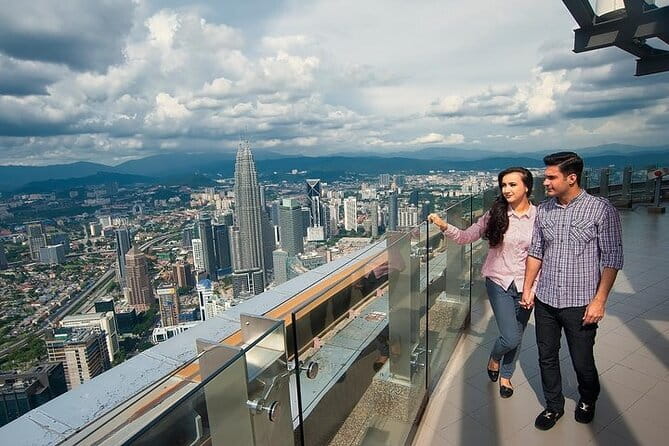 Private Kuala Lumpur City Tour with KL Tower & Batu Caves - Perdana Botanical Garden, a green pause in the city
