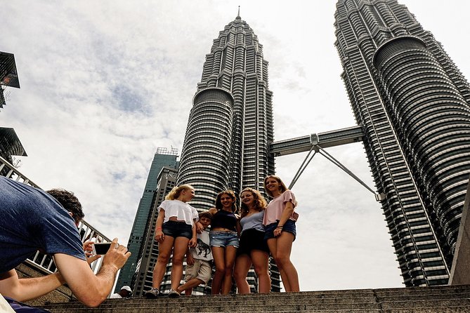 Private Kuala Lumpur Photographic Tour With Petronas Towers & Sky Box K.L Tower - What the private format really adds