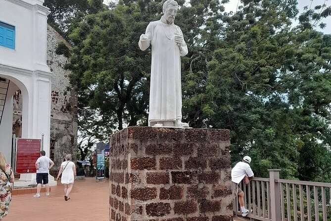 Private Malacca Day Tour from Kuala Lumpur - St. Paul’s Hill, Christ Church, and Red Square