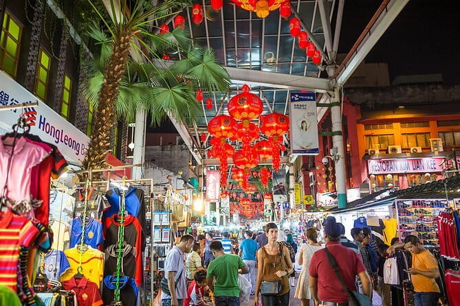 Private Night Tour : Kuala Lumpur Heritage Under The Lights - Sri Maha Mariamman Temple, 30 minutes of color and devotion