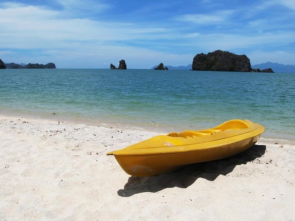 Private Tanjung Rhu Village and Mangroves by Boat in Langkawi - Key points at a glance