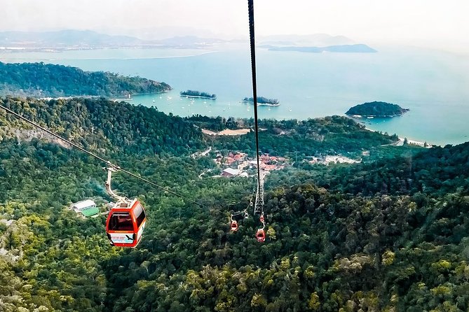 Private Tour in Langkawi with SkyBridge and Langkawi Cable Car - Free Time at Oriental Village