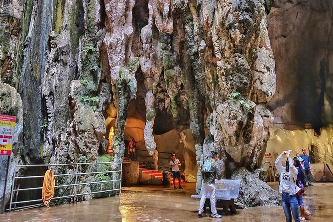 Private Tour Kuala Lumpur with Petronas Twin Towers Observation Deck & Batu Cave - Key points to know before booking