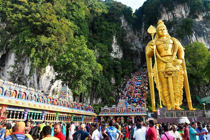 Private Tour Kuala Lumpur with Petronas Twin Towers Observation Deck & Batu Cave - Batu Caves and the climb to the Hindu shrine