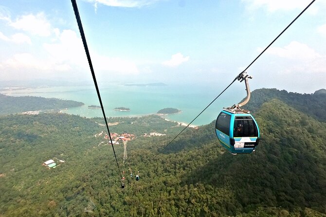 Private Tour to Langkawi Cable Car & Tanjung Rhu Beach - Crossing the 125-meter SkyBridge