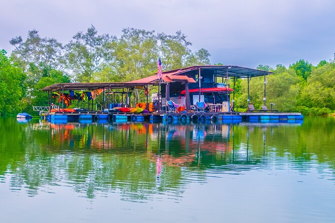 River Exploration and Mangrove Nature Tour by kayaking - A simple picnic breaks up the paddle