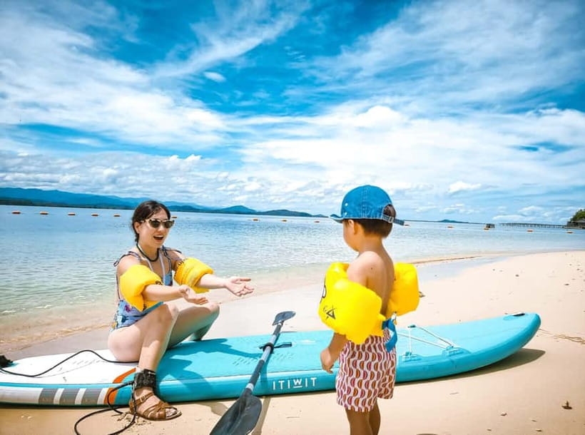 Sabah: Ara Dinawan Island - Forty-five minutes to choose your own pace