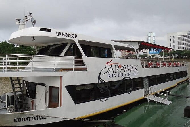 Sarawak Sunset River Cruise with Return Transfer - Seeing Kuching from the Sarawak River