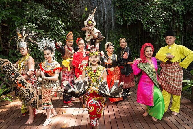 Sarawak Sunset River Cruise with Return Transfer - Who will enjoy this Kuching evening?