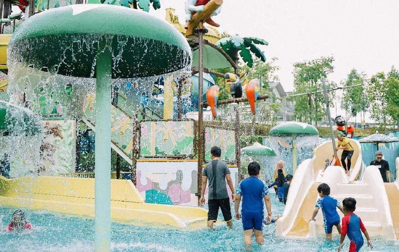 Selangor: SplashMania at Gamuda Cove - Arriving at SplashMania in Gamuda Cove
