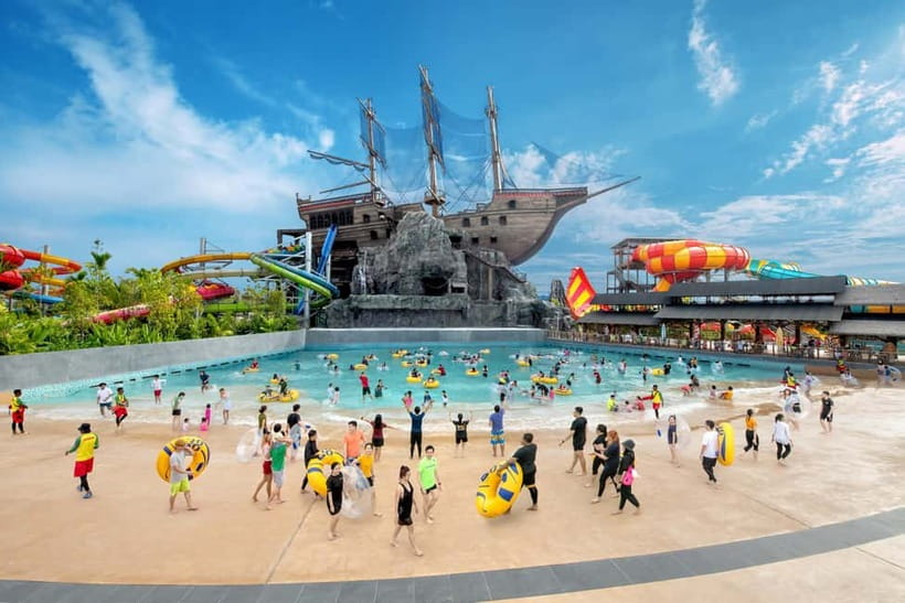Selangor: SplashMania Waterpark at Gamuda Cove Entry Ticket - Starting at the ticketing counter