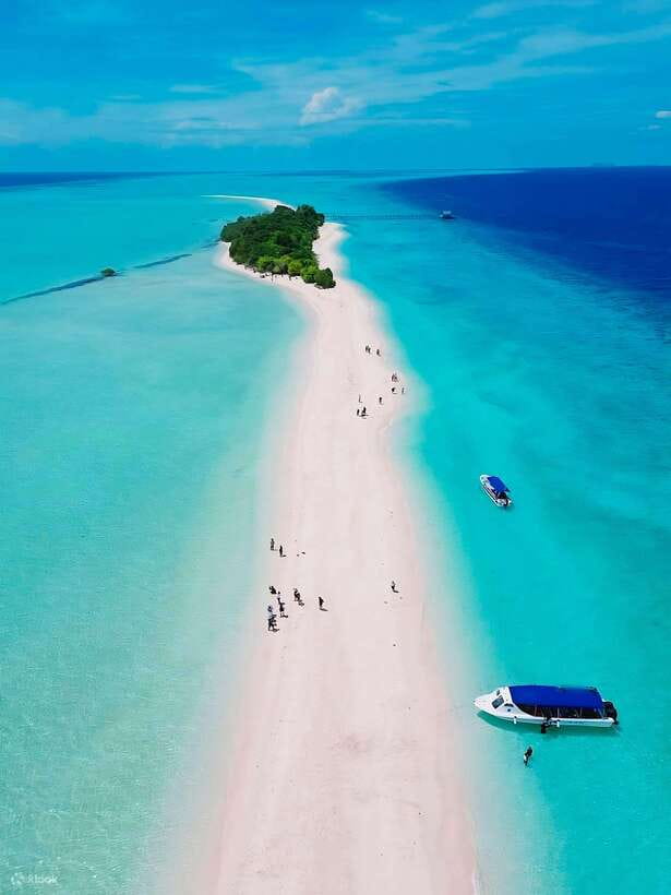 Semporna: Explore 3 Islands Tour Snorkel or Dive & Lunch - Timba Timba: the first look at the water