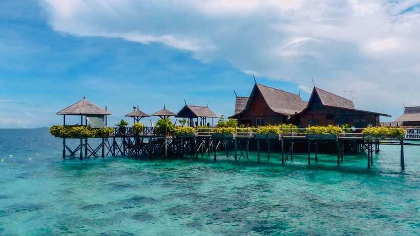 Semporna: Mabul and Kapalai Trip in Snorkel or Dive & Lunch - What the $57 package really includes