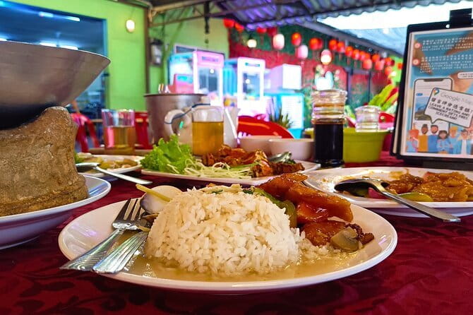 Shared Fireflies Tour with Blue Tears and Seafood Dinner - Bukit Melawati and the Altingsburg Lighthouse