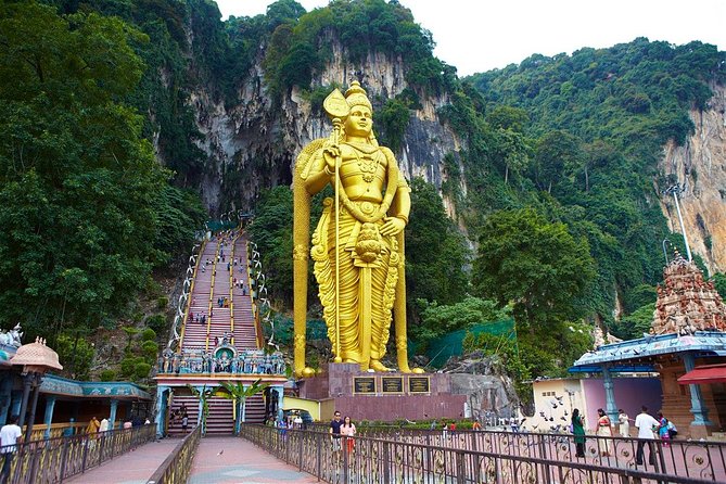 Shore Excursions from Port Klang Terminal - The National Monument and Merdeka Square