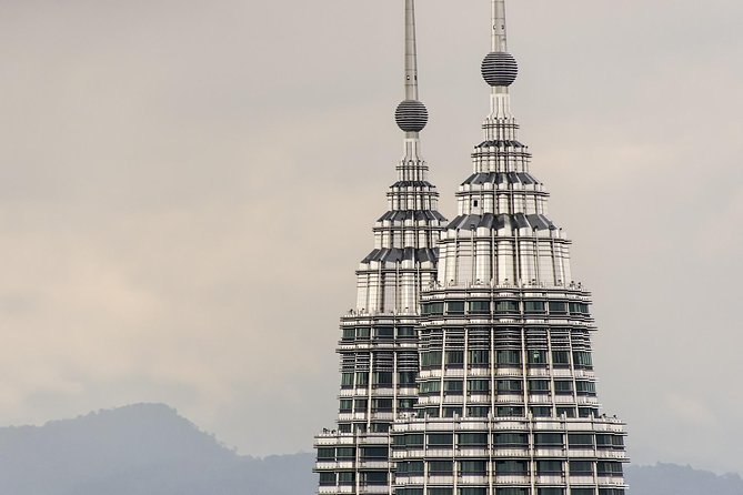 Skip the Line: Petronas Twin Towers Ticket With Skybridge Access - Crossing the Skybridge on floors 41 and 42