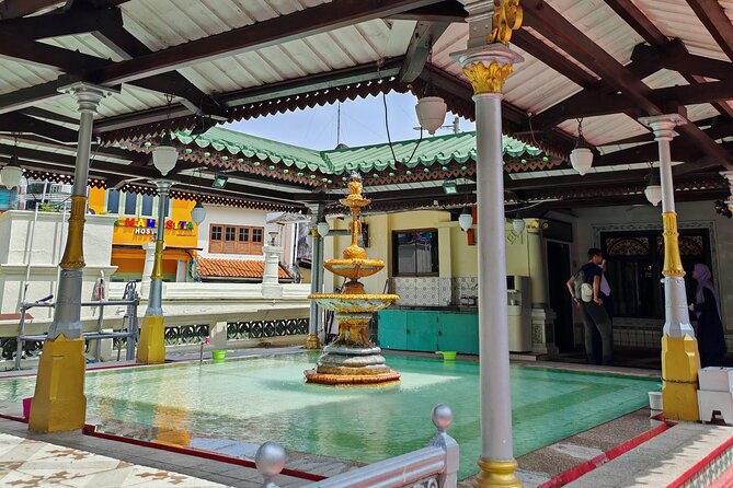Small Group Melaka Flavours Food and Culture Tour - The Melaka Straits Cultural Museum in ten minutes