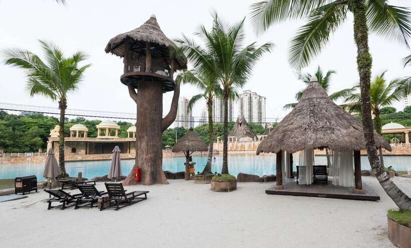 Sunway Lagoon Theme Park with Round-Trip Transfer - Wildlife Park and play zones for children