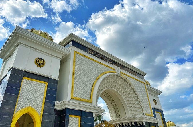 Transit Tour Private Tour (Ex Port Klang Cruise Centre/KLIA 1 &2) - National Mosque and National Monument